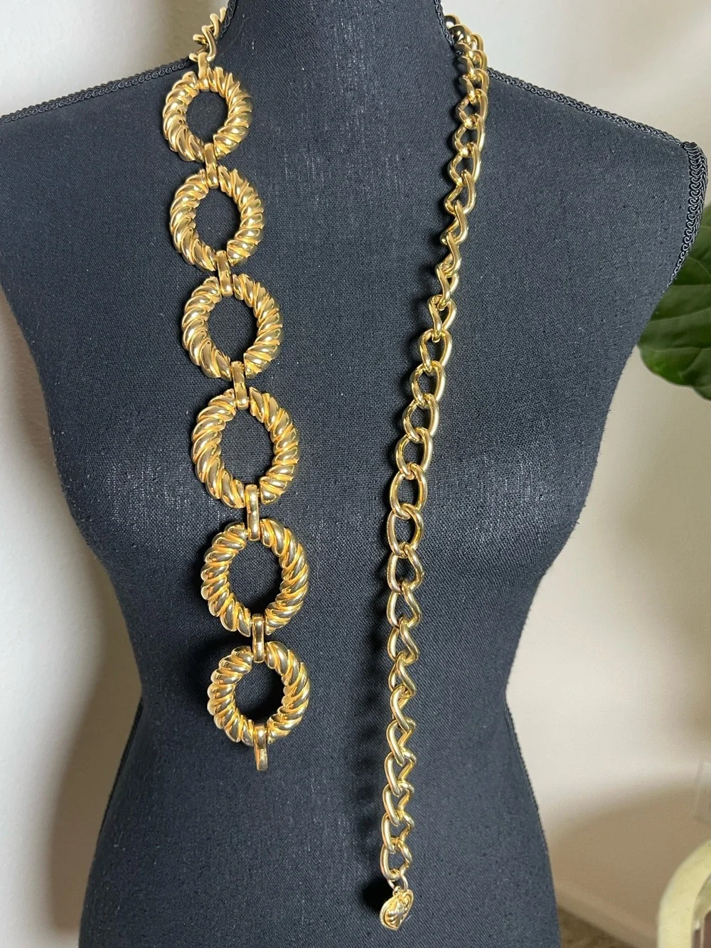 ESCADA Women’s Vintage Gold-Tone Metal Chain Link Rope Twist Belt with Charm